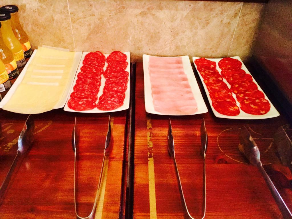 Hostal Juan Carlos Carboneras Buitenkant foto